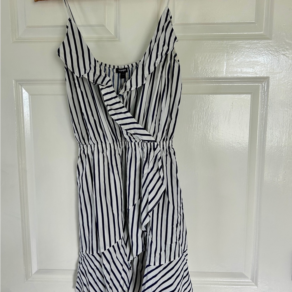 Express Ruffle Dress, Small